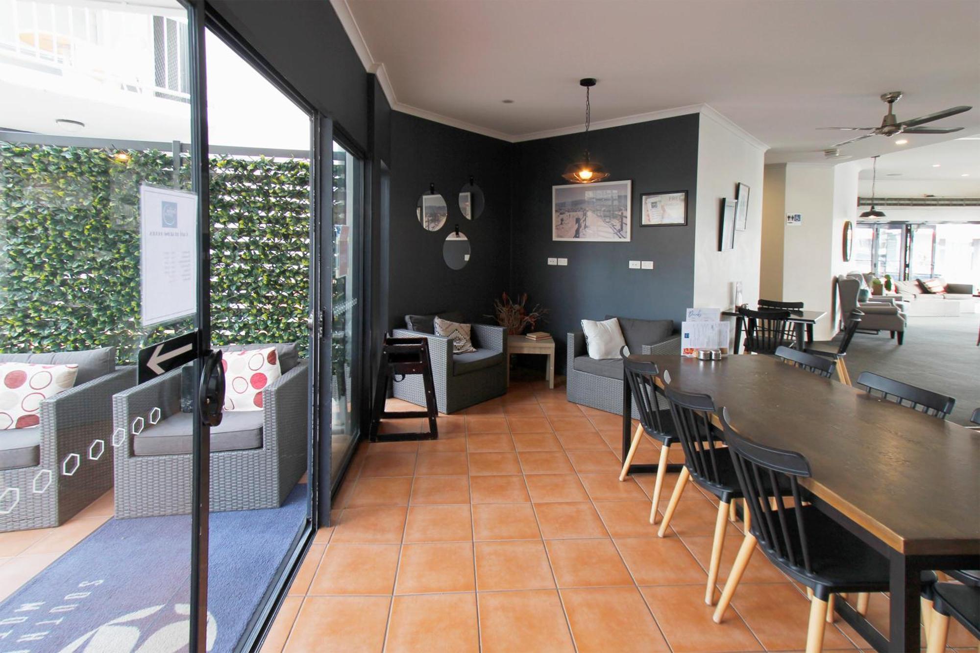 Coffee House Apartment Motel Rockhampton Eksteriør billede